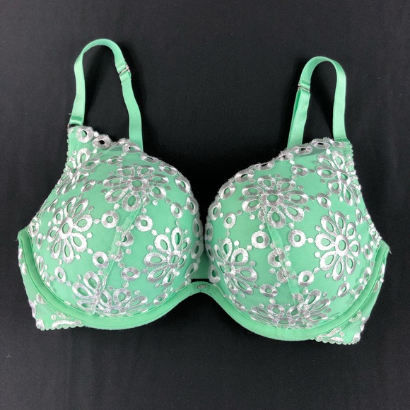 Victoria's Secret Other - Victoria’s Secret Push Up Bra Size 34DD